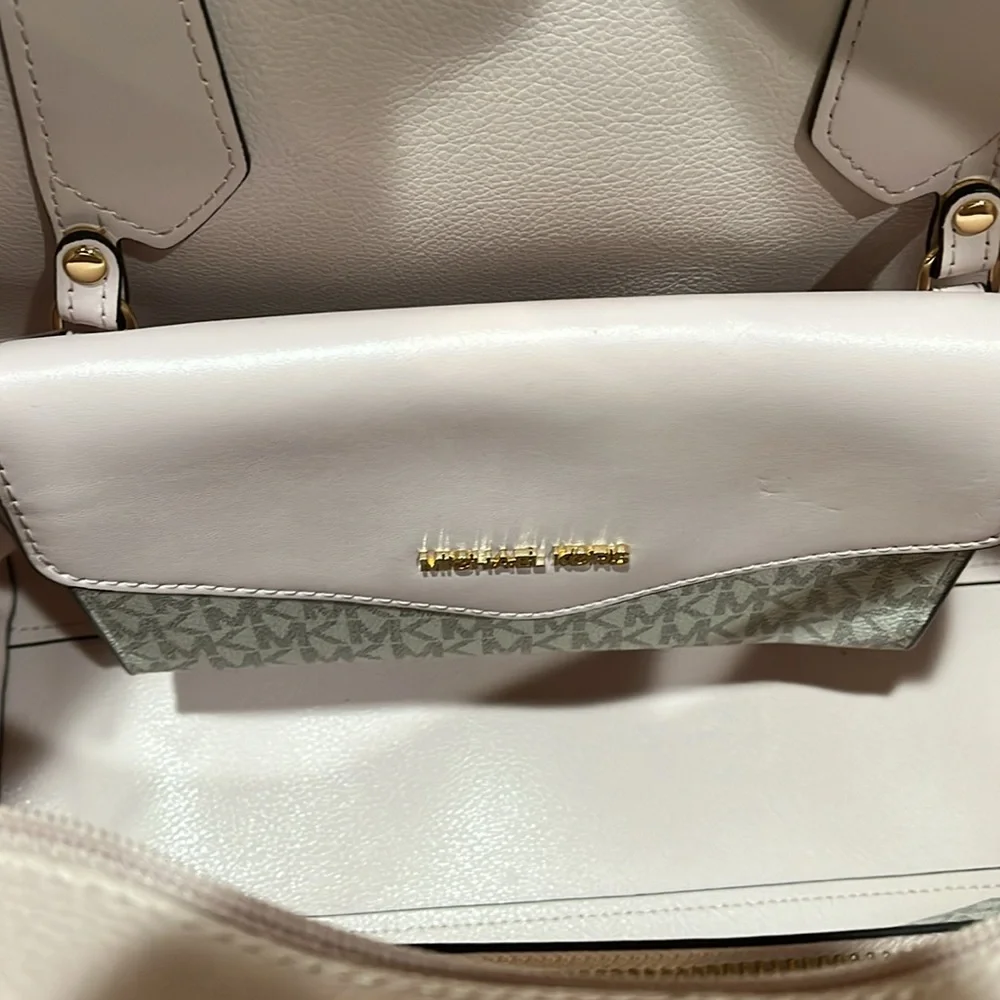 Michael Kors Charlotte Large 3-in-1 Tote Crossbody Handbag Leather Powder Blush - Picture 7 of 11